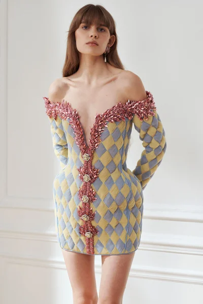 Look 15